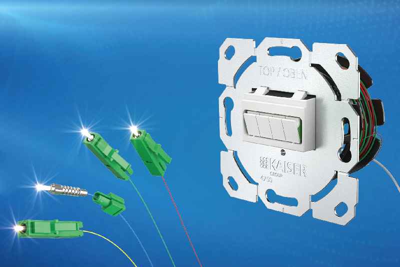 Mit dem zertifizierten System E3S Connect von KAISER lässt sich die komplette Gebäudeverkabelung spleißfrei und werkzeuglos ausführen
(Bild: KAISER GmbH & Co. KG)