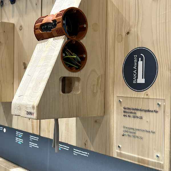 Die innovative Massivholzdose von KAISER wurde mit dem BAKA Award 2025 ausgezeichnet
(Foto: KAISER GmbH & Co. KG)